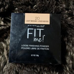 Maybelline FitMe Loose Powder - Light Medium